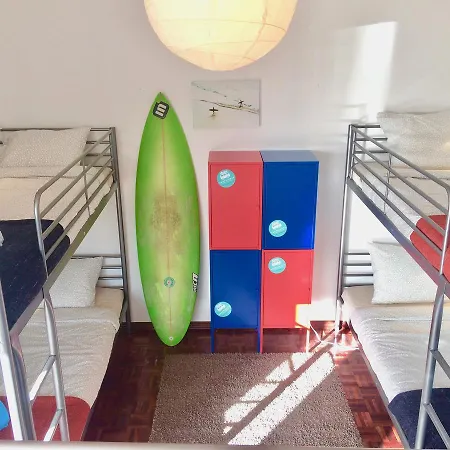 Surf Riders & Co Surf Camp Moinhos Hostel Ericeira