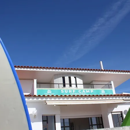 Surf Riders & Co Surf Camp Moinhos *