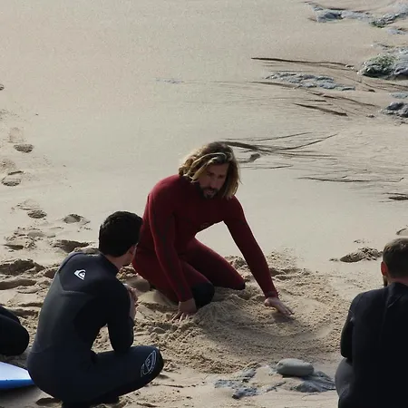 Хостел Surf Riders & Co Surf Camp Moinhos Эрисейра